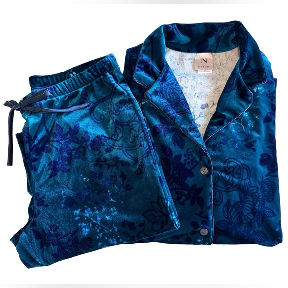 Natori Other - NWT Natori Lush Peony Velour Pajama Set Floral Blue Size Small